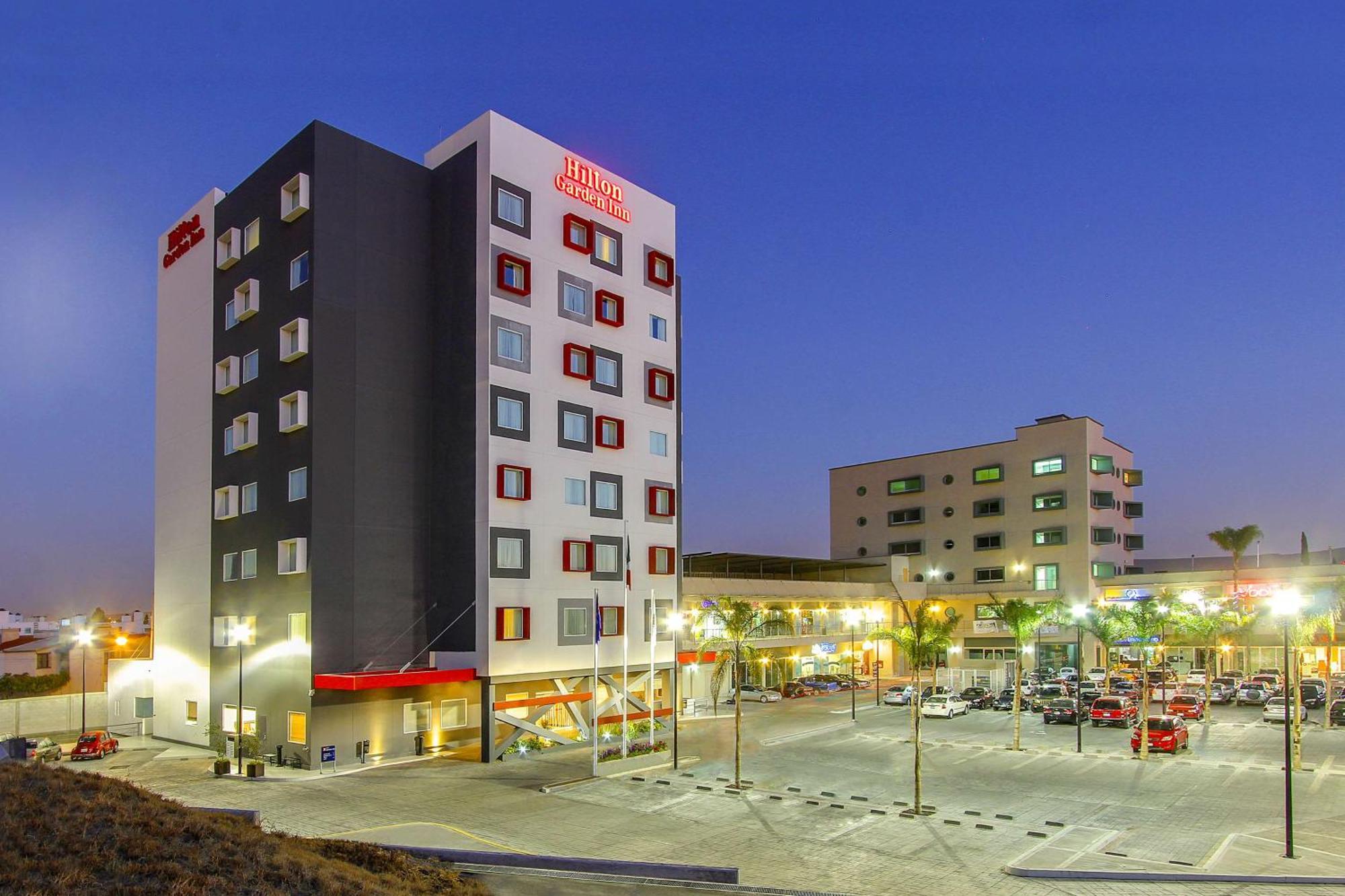 Hilton Garden Inn Керетаро Экстерьер фото